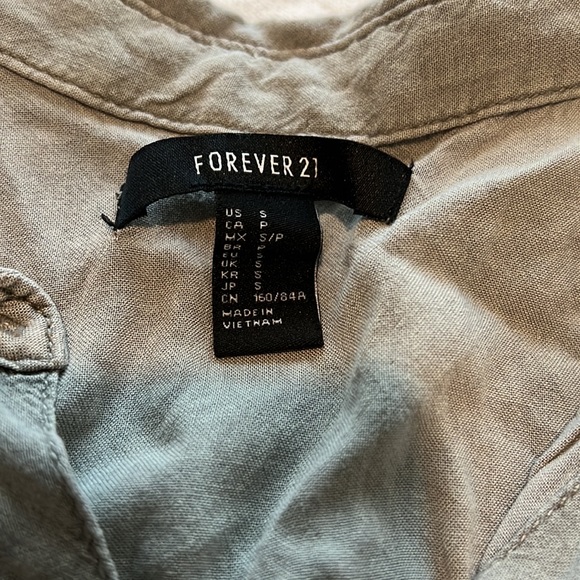 Forever 21 | Two Piece Set - Picture 2 of 7